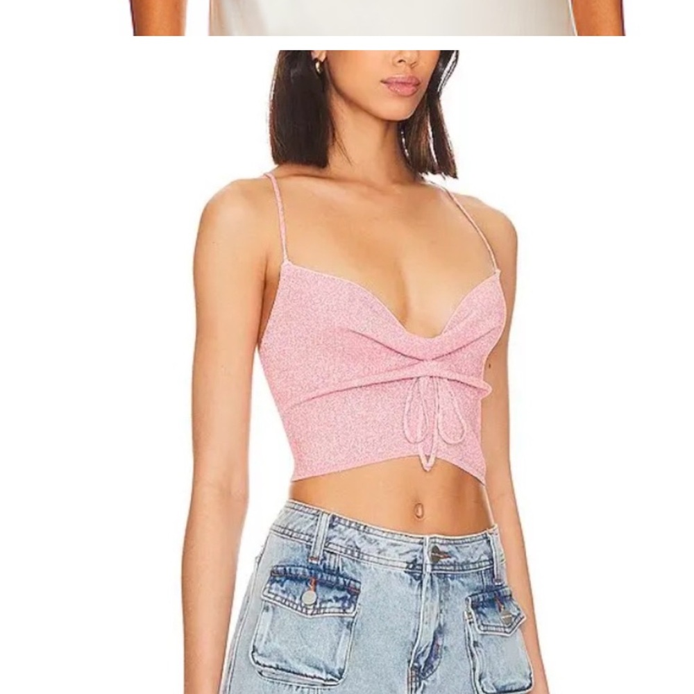 More to come Bryndis top in M